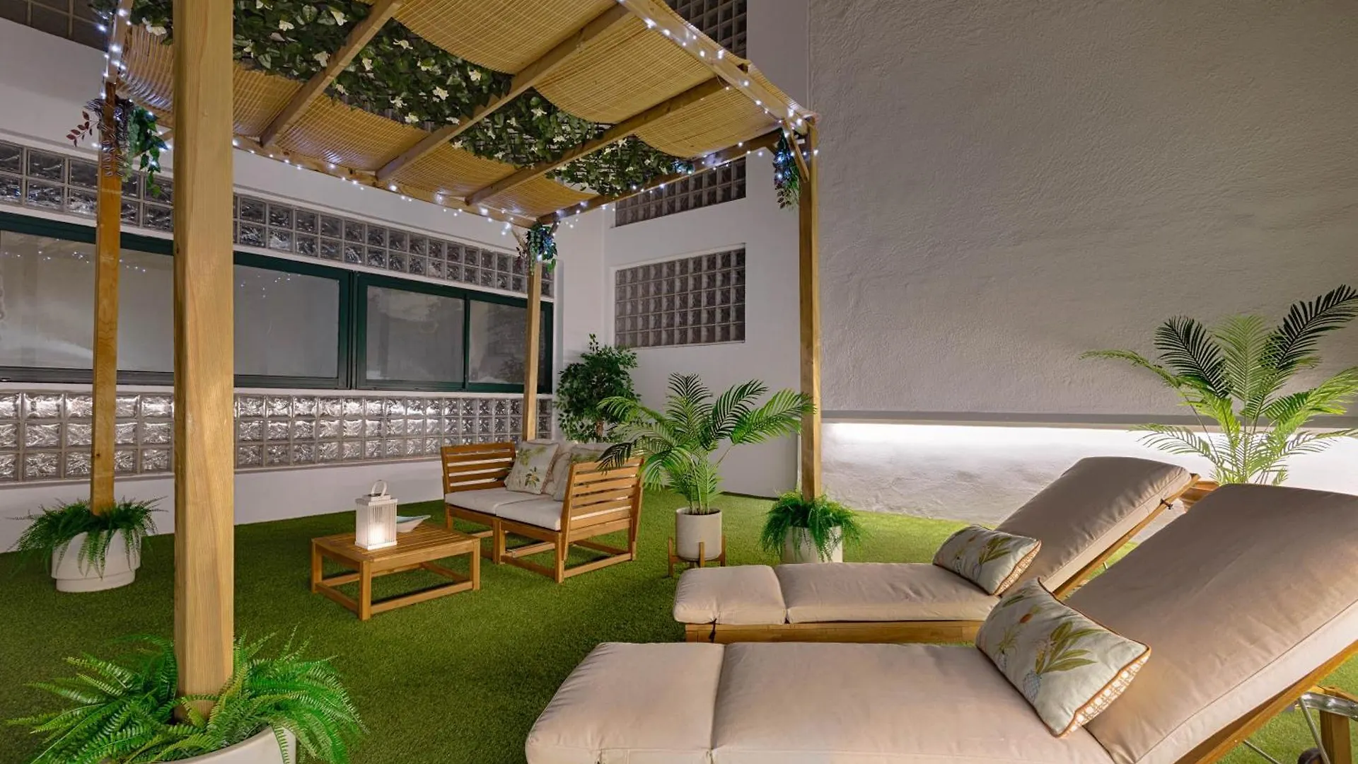 Apartamento C30 Deluxe Studio With Terrace Into Cathedral Square Málaga España
