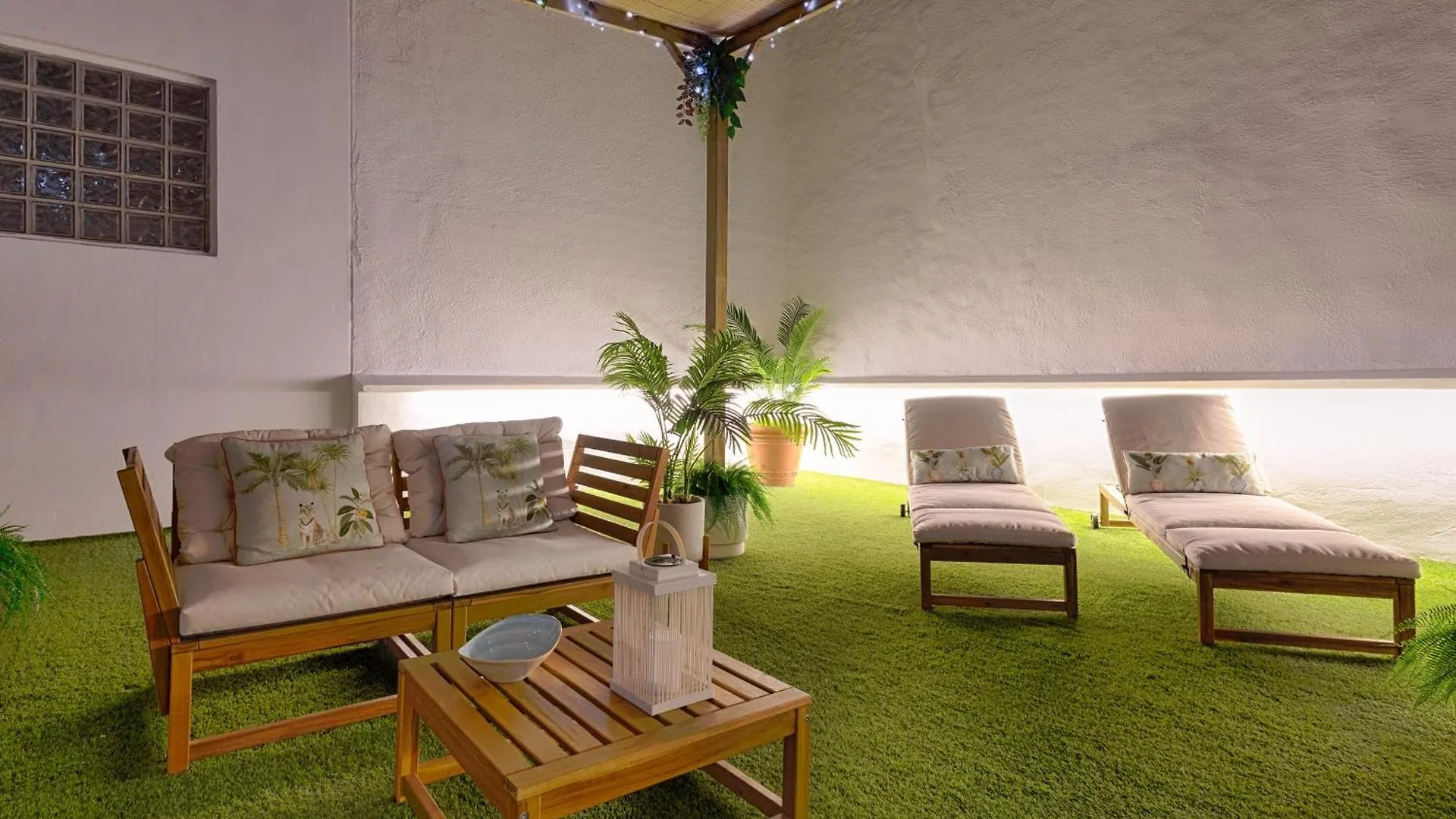 Apartamento C30 Deluxe Studio With Terrace Into Cathedral Square Málaga