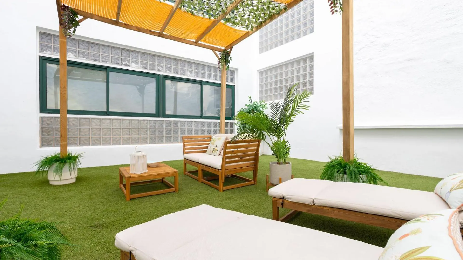 C30 Deluxe Studio With Terrace Into Cathedral Square Διαμέρισμα Μάλαγα