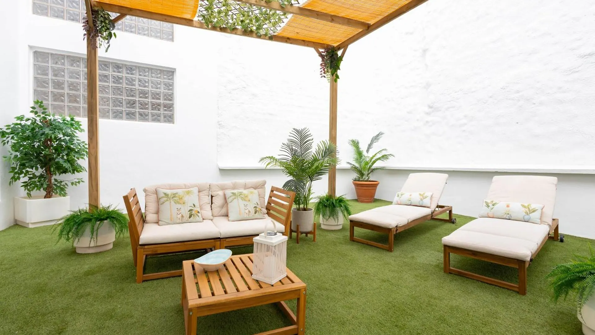C30 Deluxe Studio With Terrace Into Cathedral Square Διαμέρισμα Μάλαγα