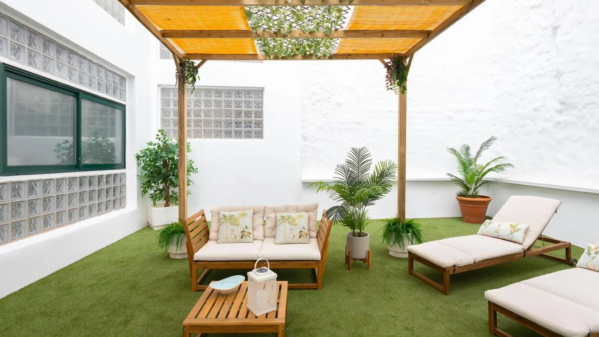 Apartamento C30 Deluxe Studio With Terrace Into Cathedral Square Málaga