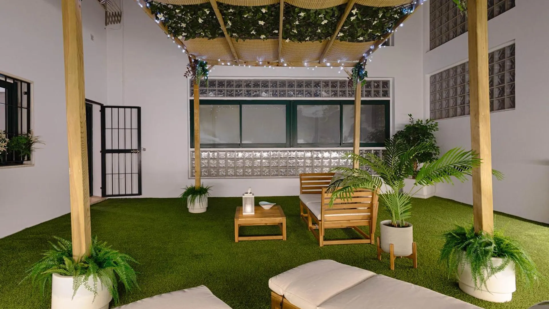 Apartamento C30 Deluxe Studio With Terrace Into Cathedral Square Málaga