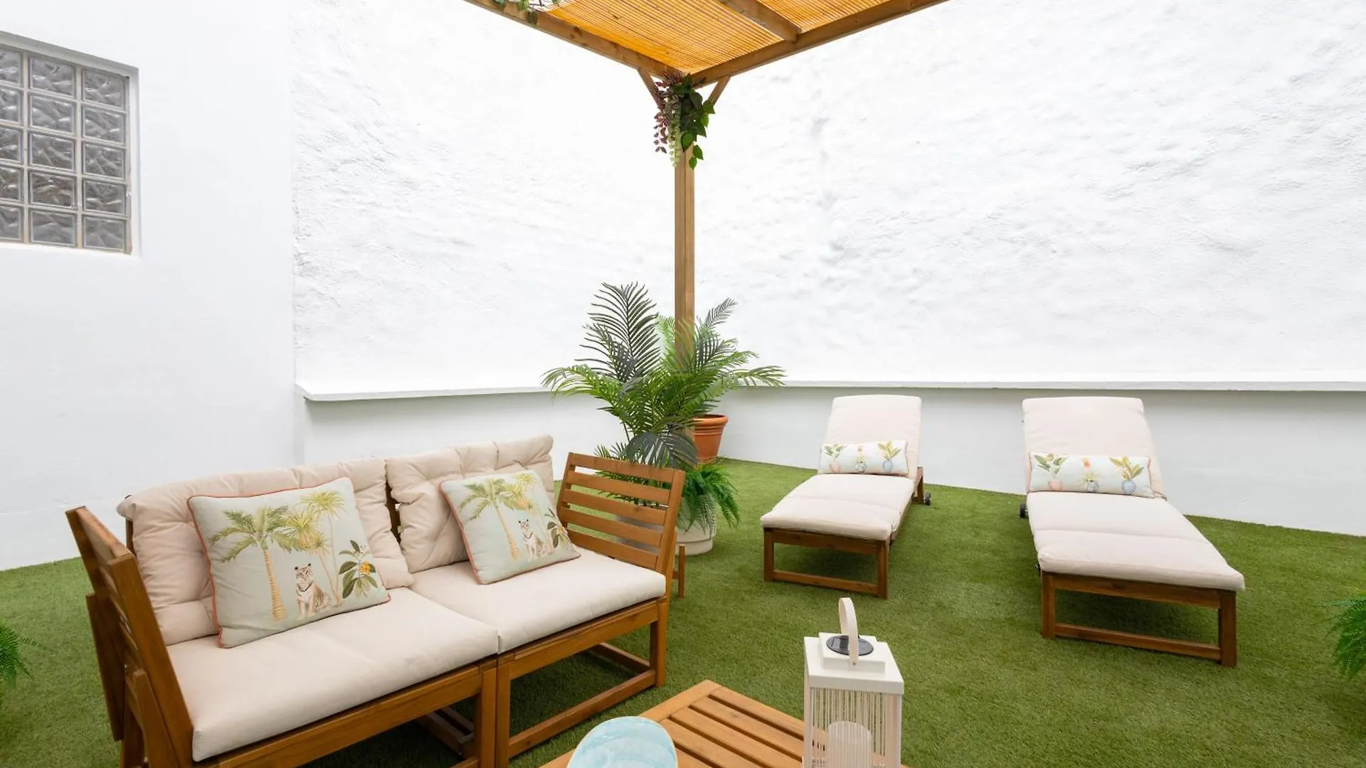 Apartamento C30 Deluxe Studio With Terrace Into Cathedral Square Málaga 0*,