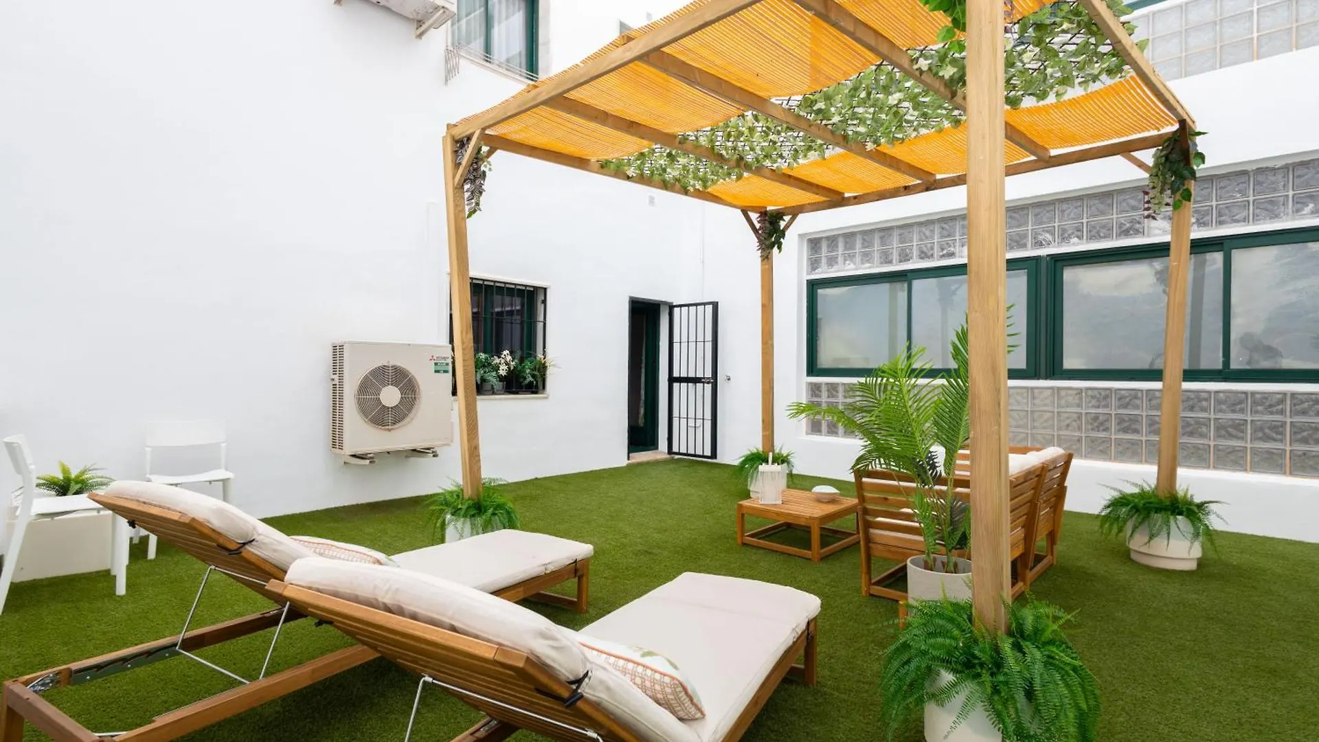 Apartamento C30 Deluxe Studio With Terrace Into Cathedral Square Málaga